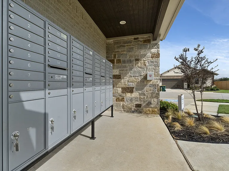 Villas at Rockbrook — Photo 13