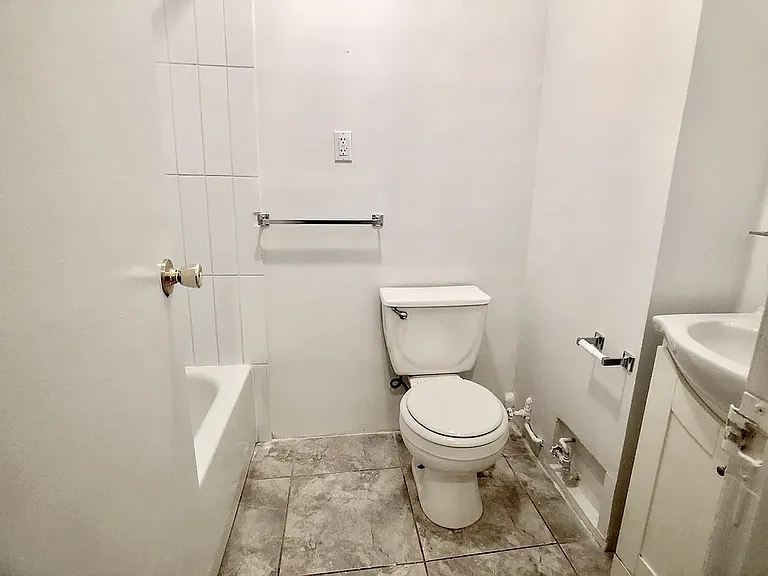 350 E 91st St #9 — Photo 5