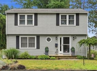 1 Johns Rd, Marblehead, MA 01945