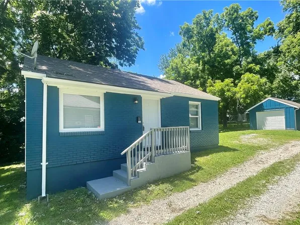732 W Stone St, Independence, MO 64050