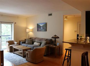 1074 Peachtree Walk NE UNIT B312, Atlanta, GA 30309