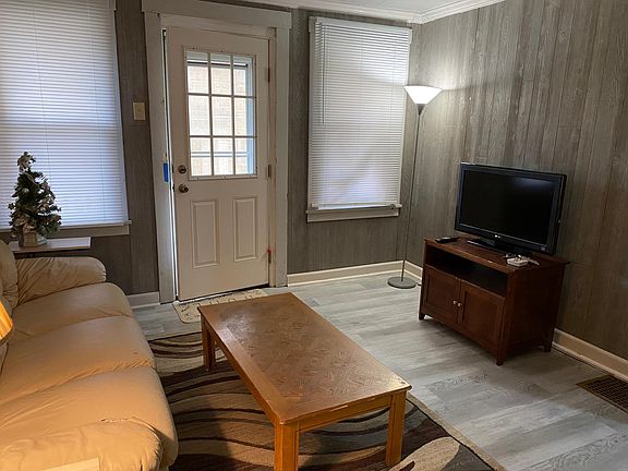 2nd image of 614 Logan Ave #614