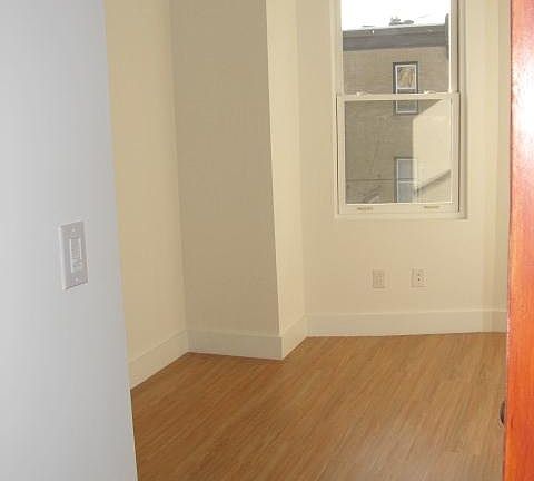 5th image of 2713 W Girard Ave #3F