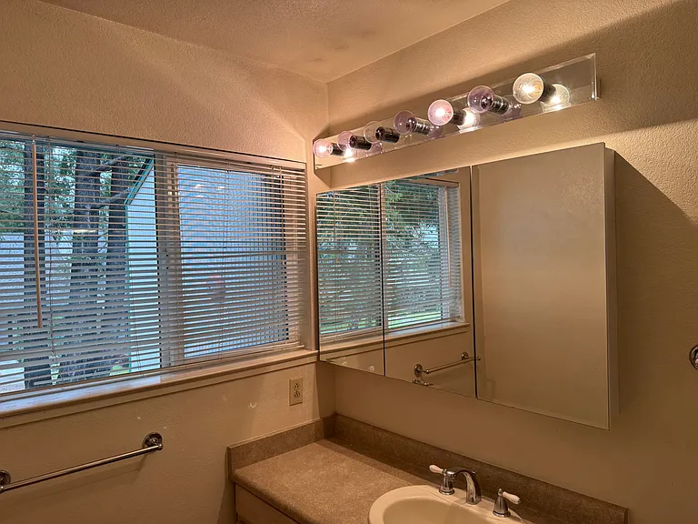 537 Norlee St — Photo 31