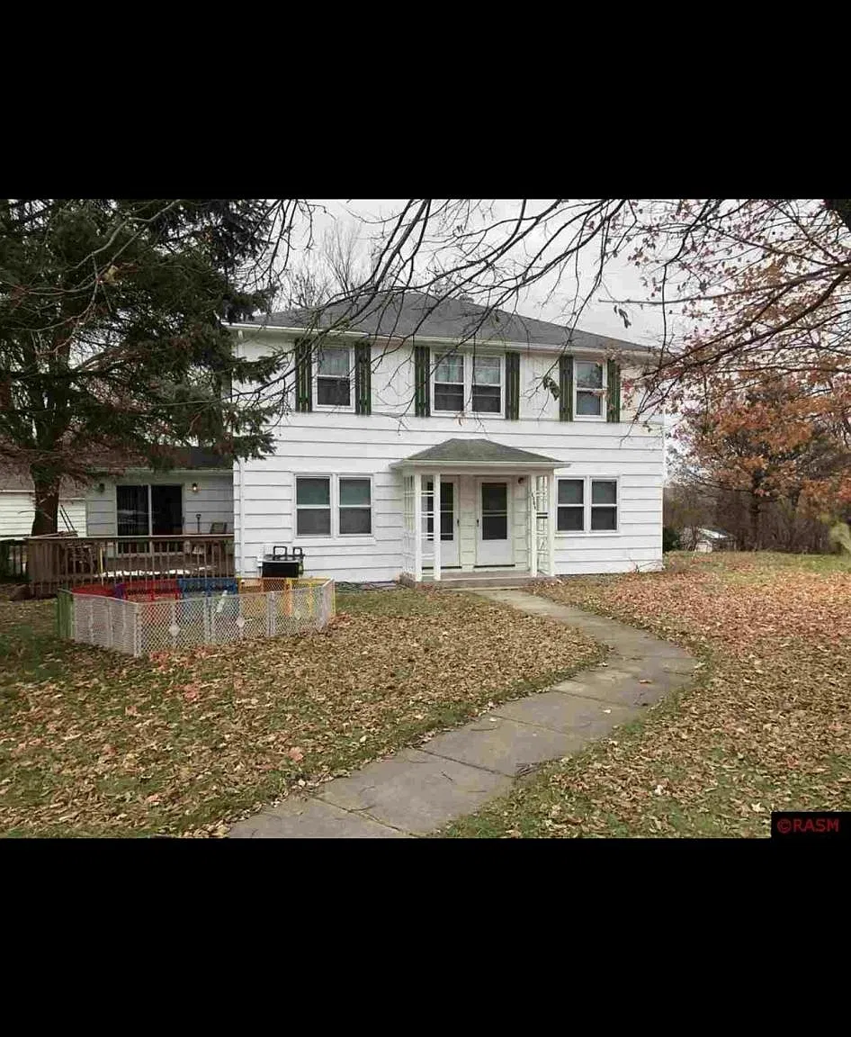 1319 S 7th St — Photo 1
