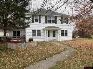 1319 S 7th St #1319, Saint Peter, MN 56082