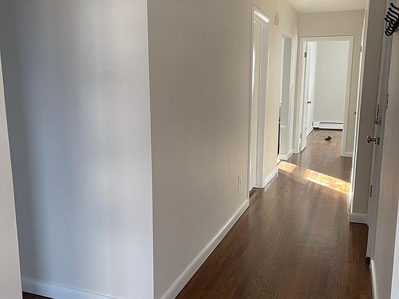 4th image of 35 Yonkers Ter