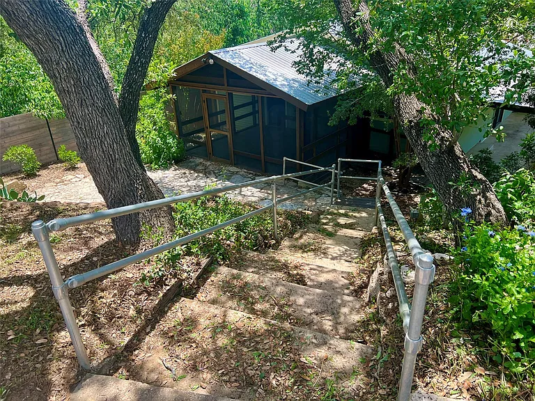 15303 Texas St — Photo 22
