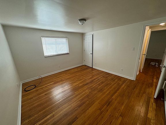 3rd image of 636 Stanton St APT 1