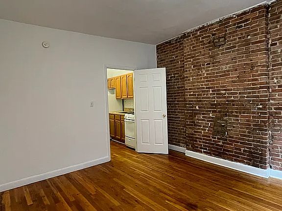 2nd image of 1109 1st Ave APT 4A