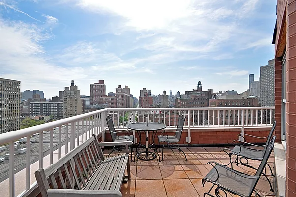 Sold by Corcoran | media 8