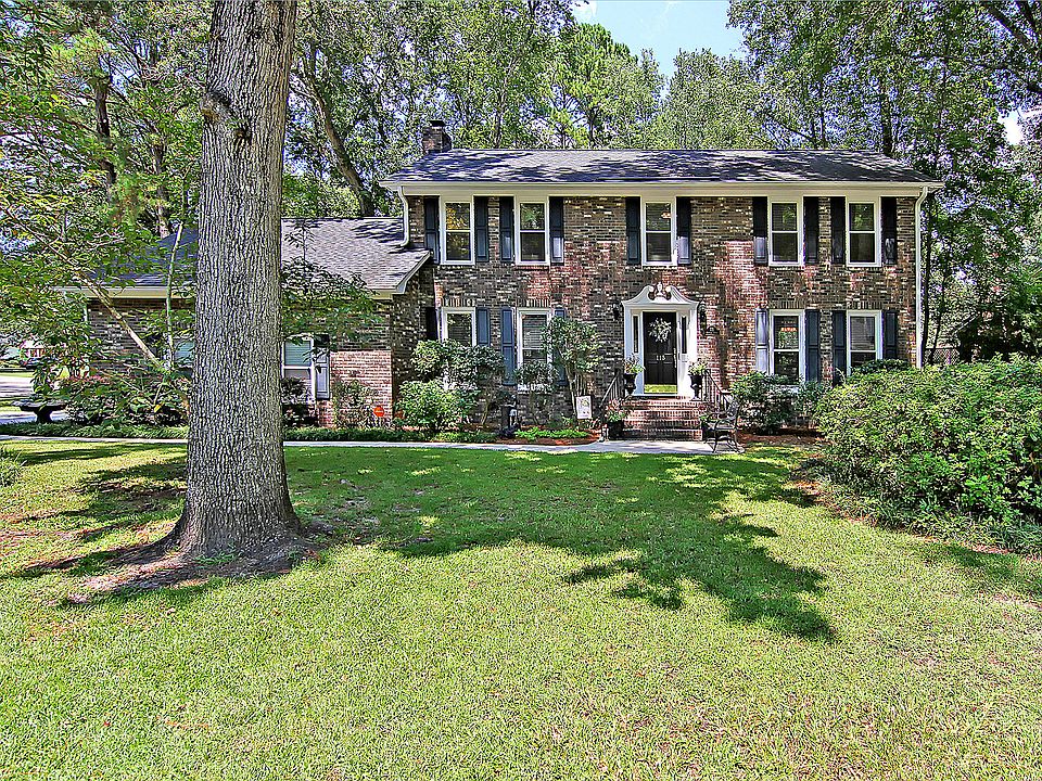 1st image of 115 Heritage St