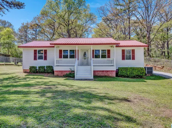 137 Wingate Dr, Dora, AL 35062