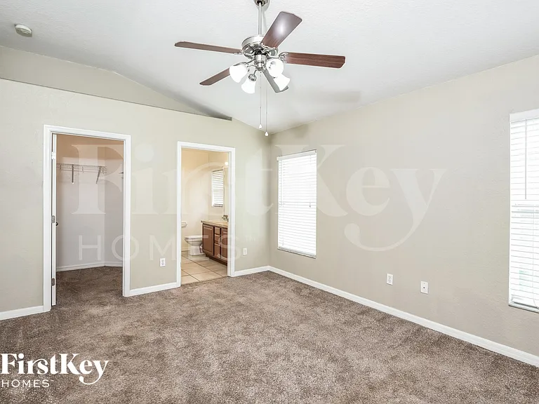 5455 Oro Valley Rd — Photo 6