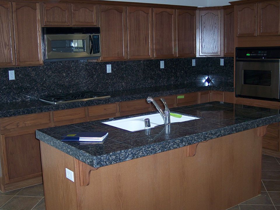 2nd image of 3933 Sauvignon Way