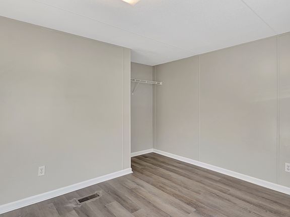 5th image of 2751 Malvern Ave Lot 3