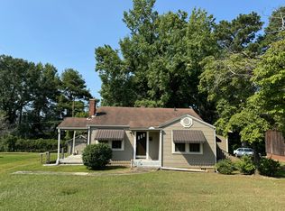 715 Crestview Dr, East Gadsden, AL 35903