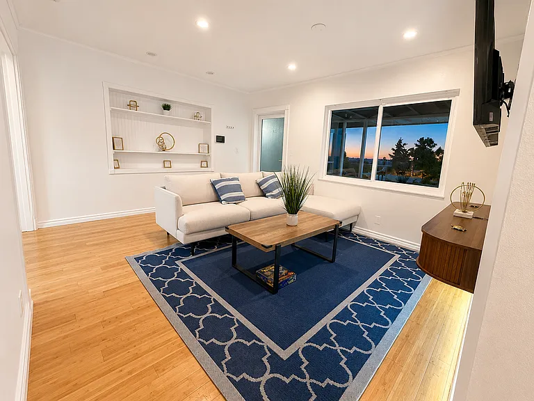 1413 SW 23rd Ave #2 — Photo 7