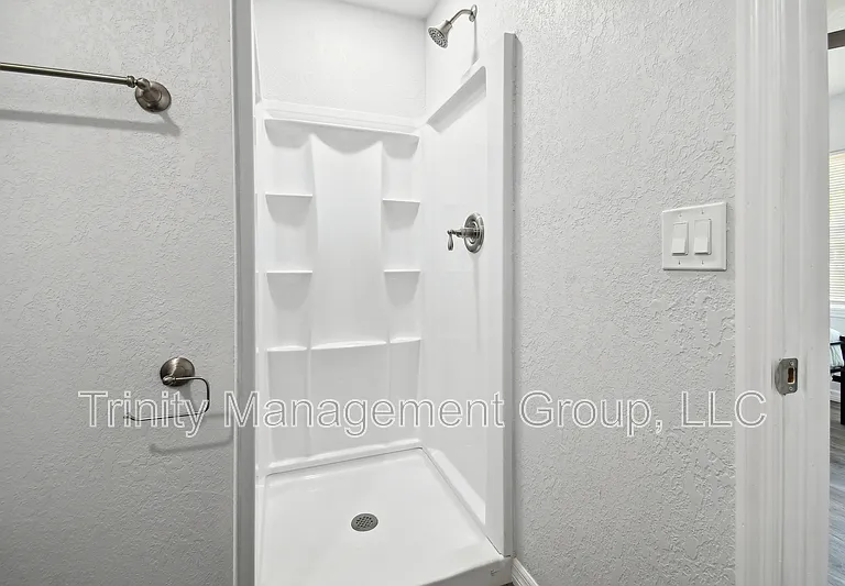 1051 Dogwood Dr #1 — Photo 5
