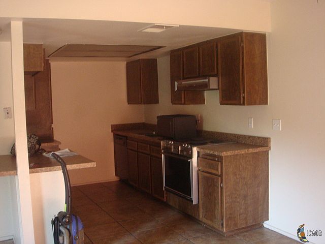 1st image of 1726 W Brighton Ave
