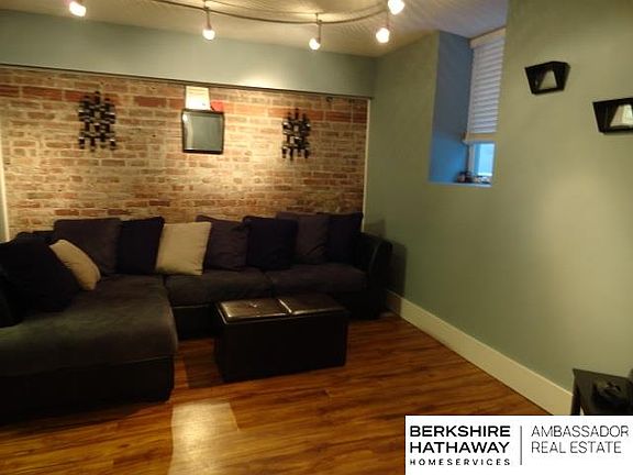 4th image of 2313 S Harney St #2001