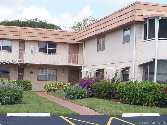 3rd image of 50 Brittany Ave #B