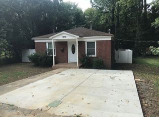 1936 Garnette Pl, Charlotte, NC 28216