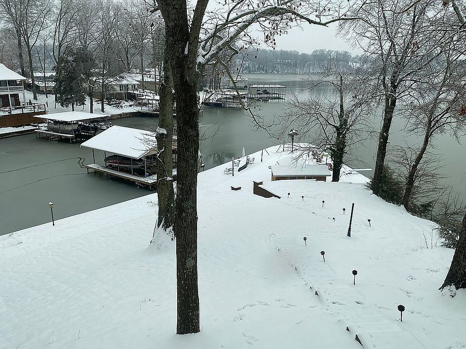 2nd image of 1546 Riverfront Rd