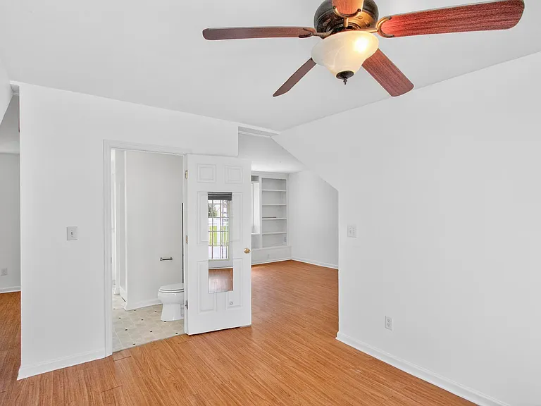3008 Lakeshore Dr — Photo 32