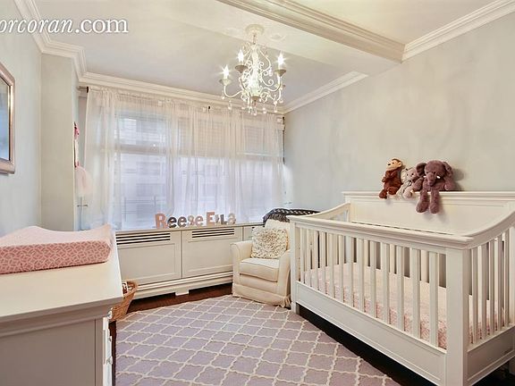 5th image of 174 E 74th St #4FG