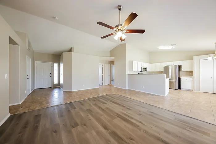 865 W Mesquite Ave — Photo 4