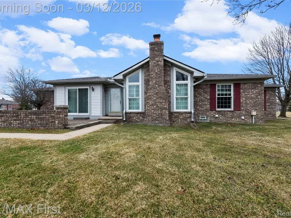 48578 Edgemont Ct, Shelby Township, MI 48315