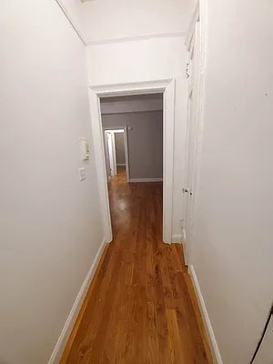 Rented by Smart NY Realty LLC | media 12