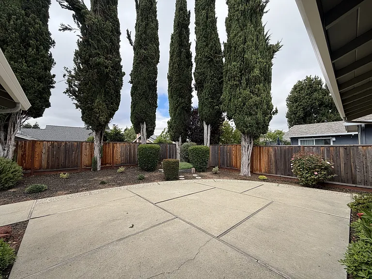 7387 Hillsdale Dr — Photo 19