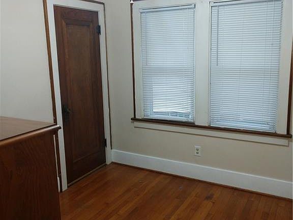 4th image of 776 Hazelwood Ave SE