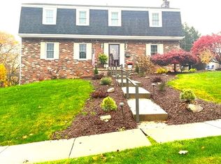 2364 Meadow Rd, New Kensington, PA 15068