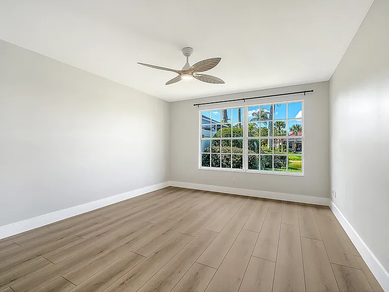 5533 Avellino Pl — Photo 14