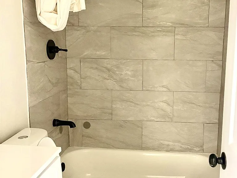 2884 Brooks Dr — Photo 14