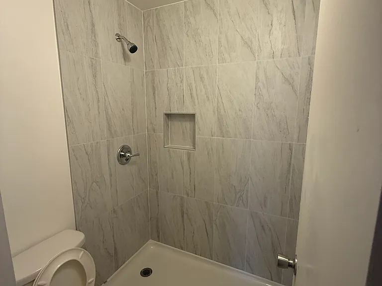 1050 S Monaco Pkwy #15 — Photo 11