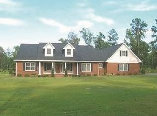 1876 Lake Arthur Dr, Cairo, GA 39827
