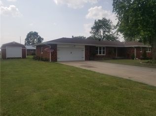 2707 S Park St, Effingham, IL 62401