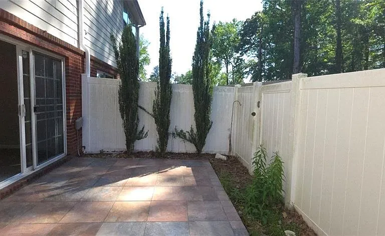 1122 Treymont Ln — Photo 14