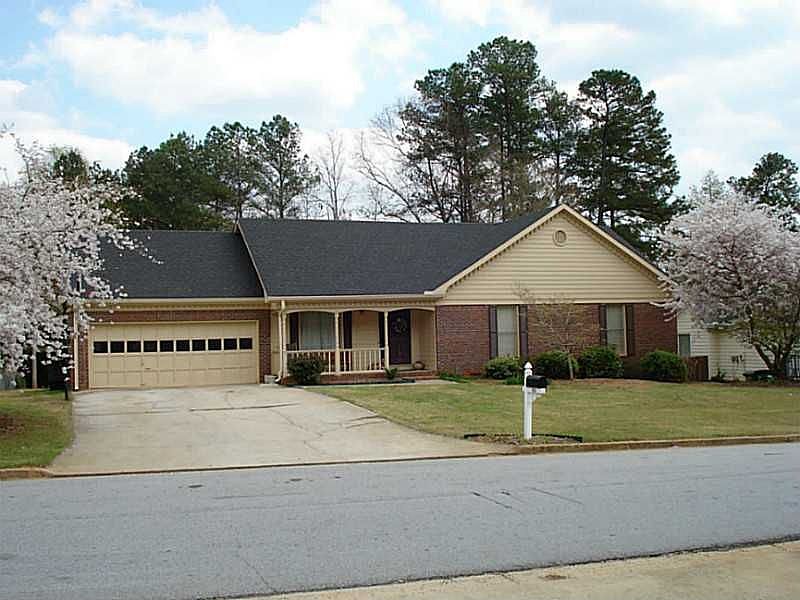 1st image of 4004 Camary Dr SE