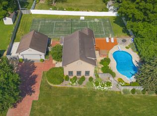 4224 River Rd, Columbus, IN 47203