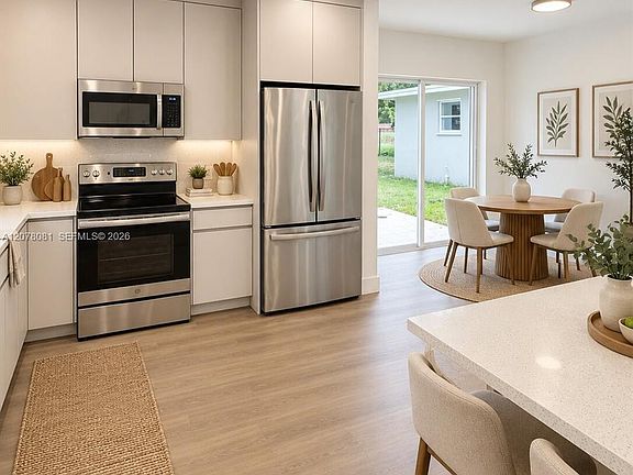 4th image of 1115 W 51st Pl