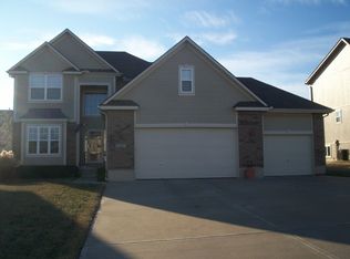 2427 SW 11th Ter, Lees Summit, MO 64081