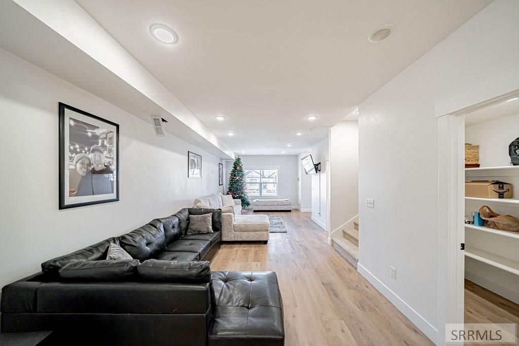 1426 Fremont Ave, Idaho Falls, ID - More