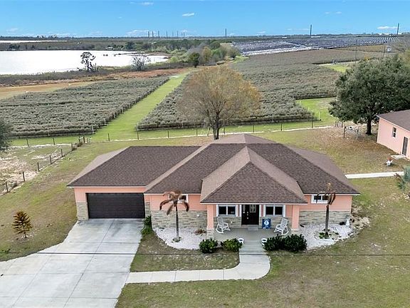 2nd image of 8243 Alturas Rd