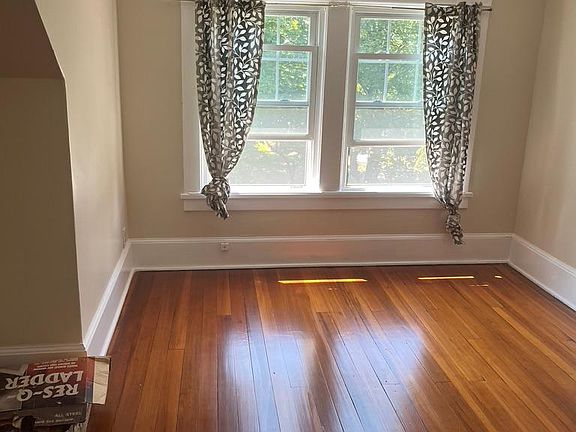 second room/offic/bedroom