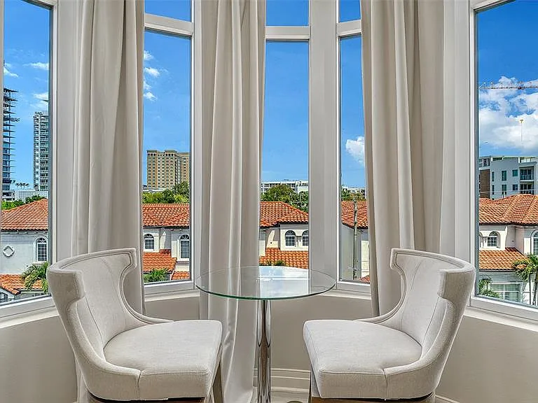 235 Cocoanut Ave #106B — Photo 30